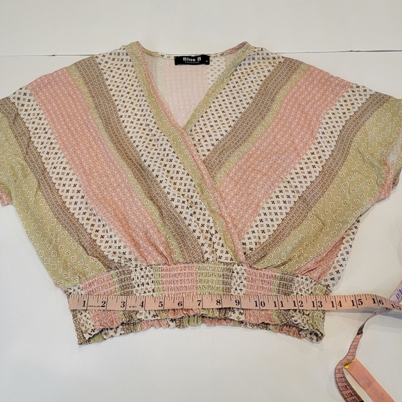Blue B Collection Dolman Wrap Smocked Waist Crop Top Size Medium Pink Tan - Picture 11 of 13